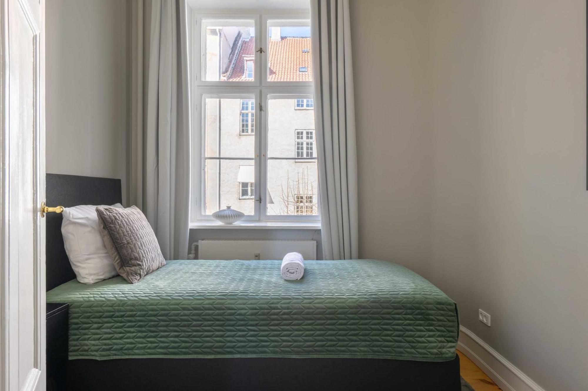Lejlighed Centrally Located 3 Bedroom *